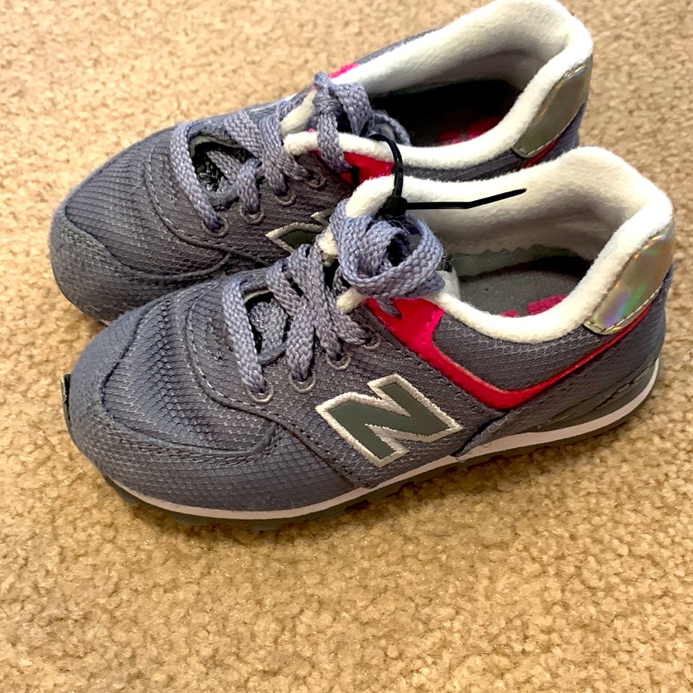 New Balance - Size 8